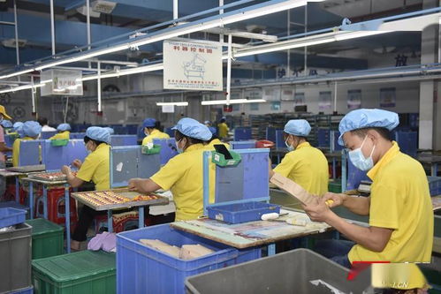 張家界 聽(tīng),機(jī)器轟鳴聲漸次響起