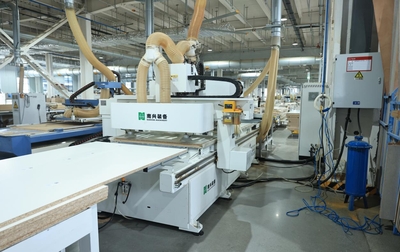 提升效率 縮短交付丨客來福4.0家居智造工廠賦能高效定制生產(chǎn)